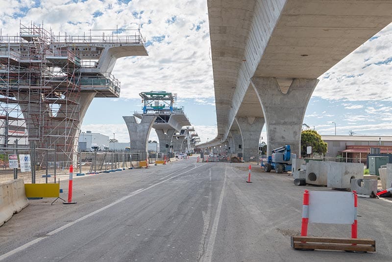 road under construction opere di urbanizzazione a modena e parma